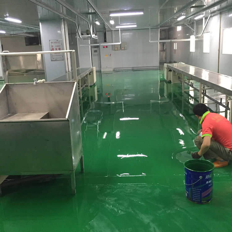 環氧地坪漆施工中 環氧地坪漆施工中